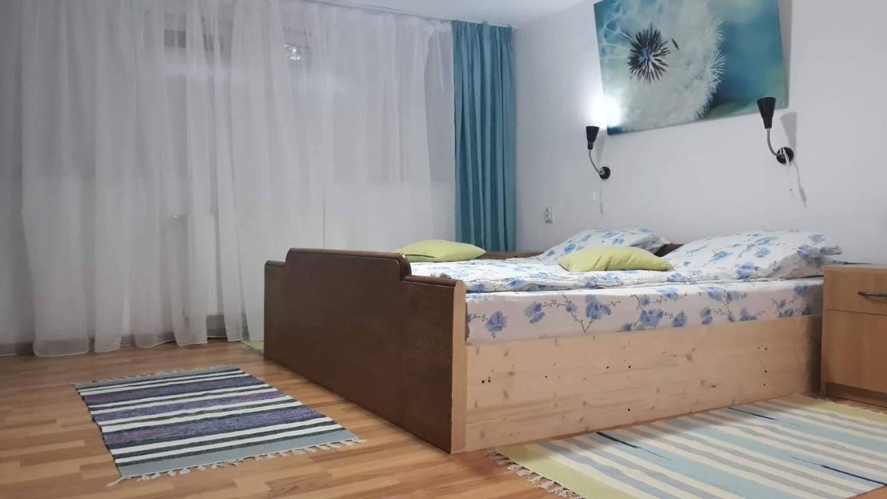 Rolling Stone Hostel Braşov Eksteriør bilde